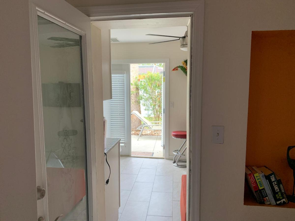 ~ Cozy In-Law Apartment Close To Siesta Key ~ Sarasota Dış mekan fotoğraf