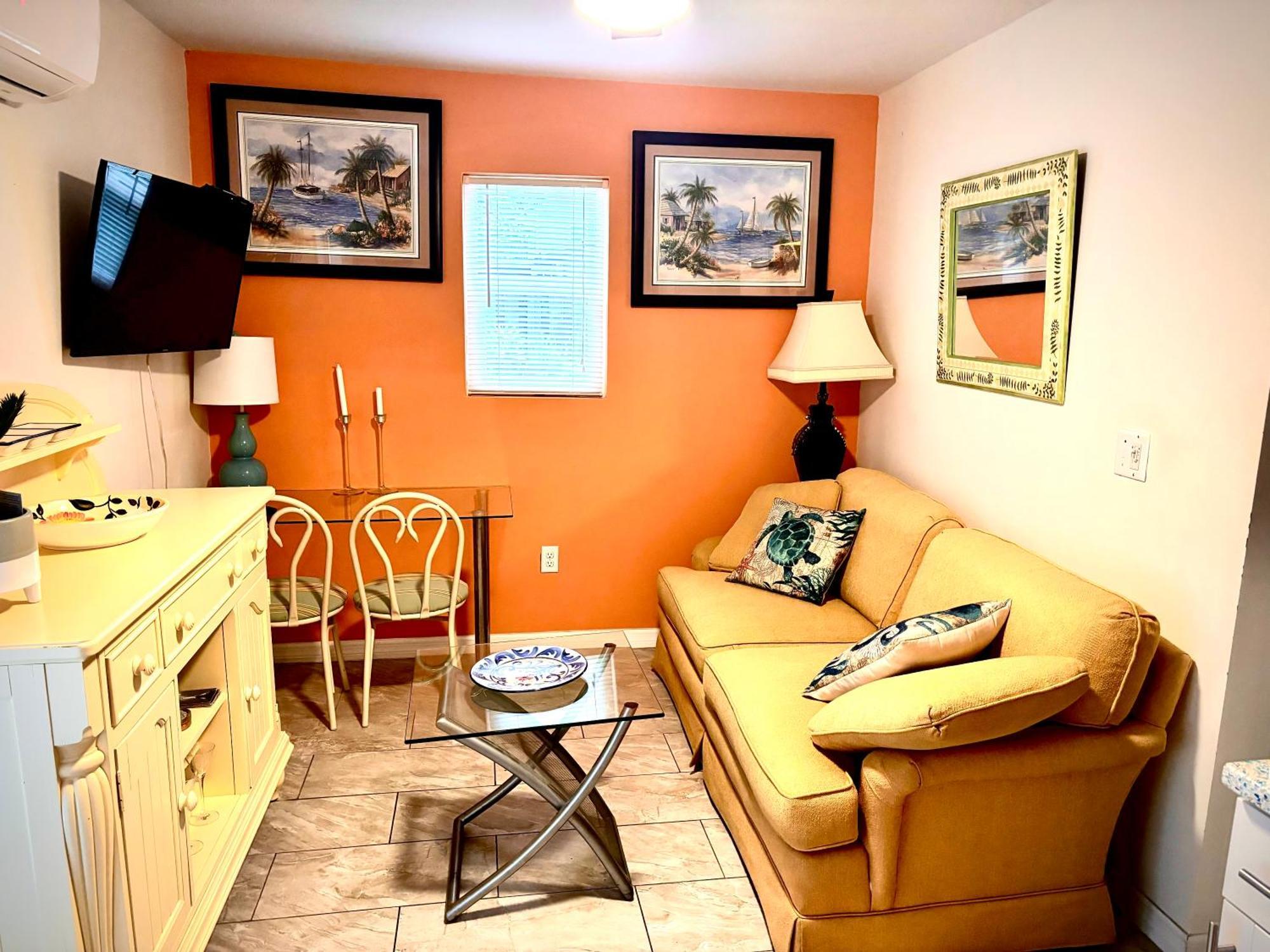 ~ Cozy In-Law Apartment Close To Siesta Key ~ Sarasota Dış mekan fotoğraf